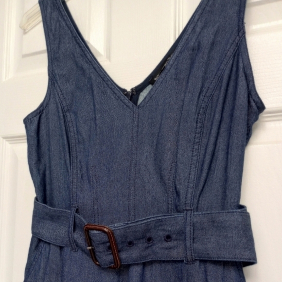 NWT Banana Republic Denim V-Neck Dress, size 4 - Picture 5 of 16
